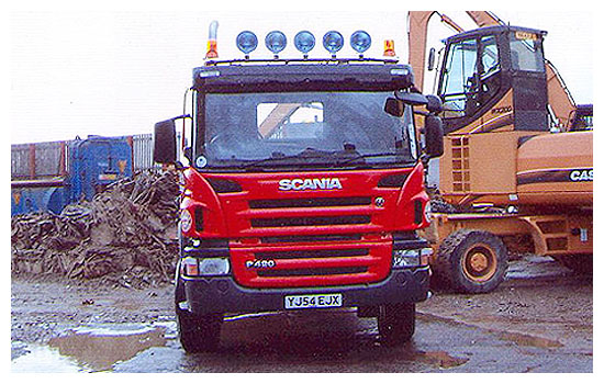 Six Wheeler Scania Skip Loader Wagon